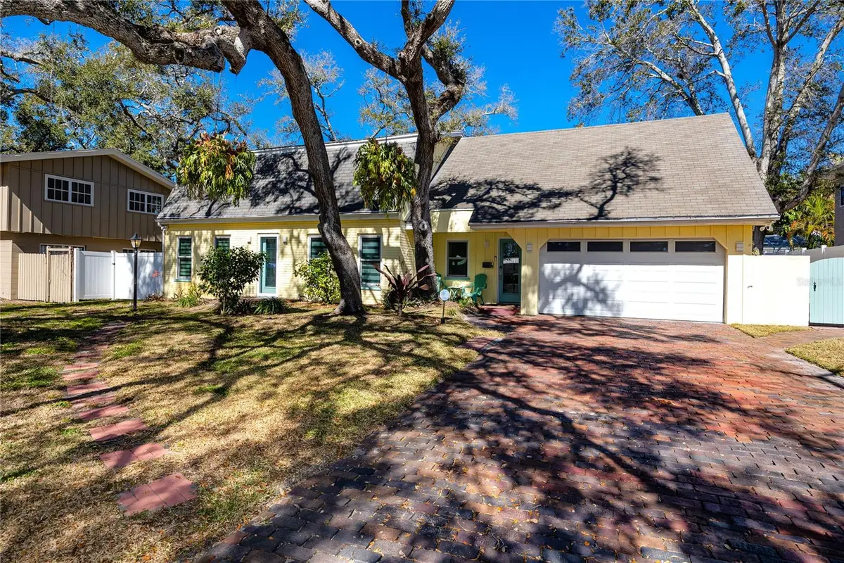 8279 29th Avenue N, Saint Petersburg, FL 33710 - #1