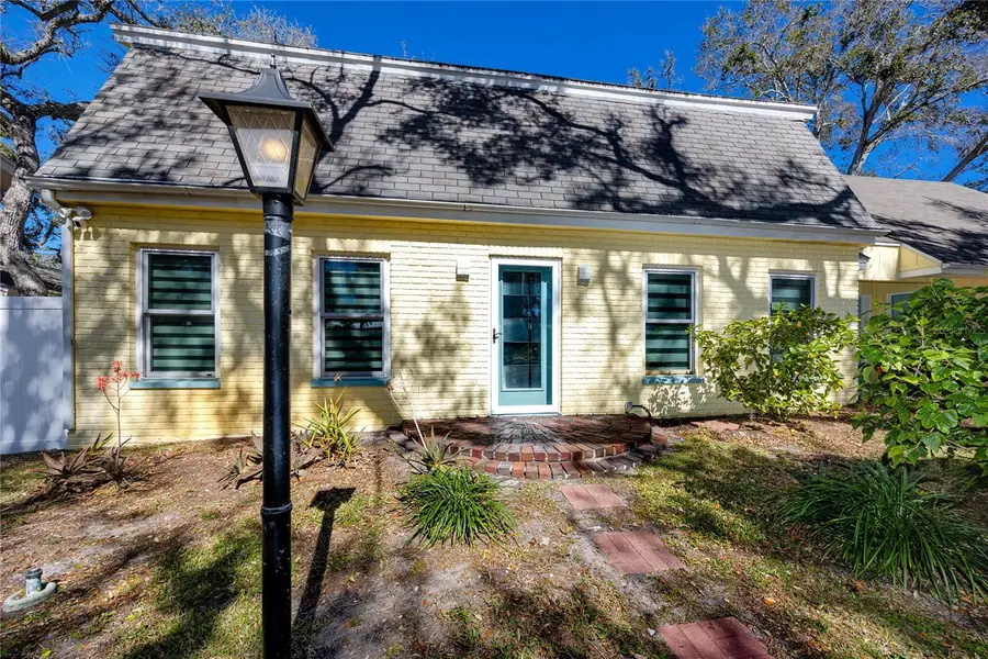 8279 29th Avenue N, Saint Petersburg, FL 33710 - #3