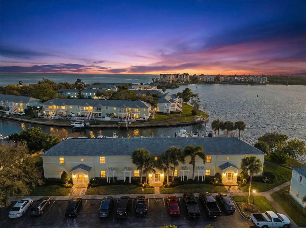 5011 Starfish Drive Se #D, Saint Petersburg, FL 33705 - Image #1