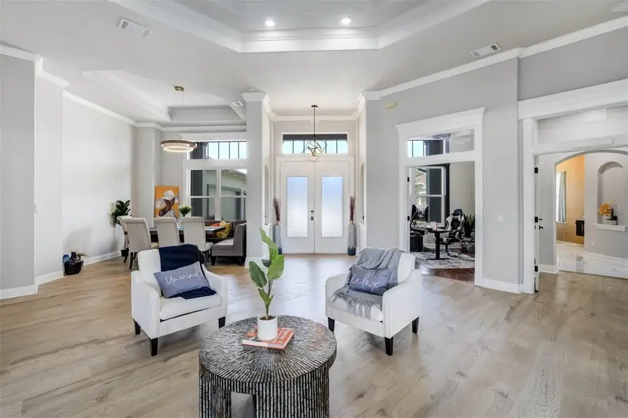 655 Whisper Woods Drive, Lakeland, FL 33813 - Image #2