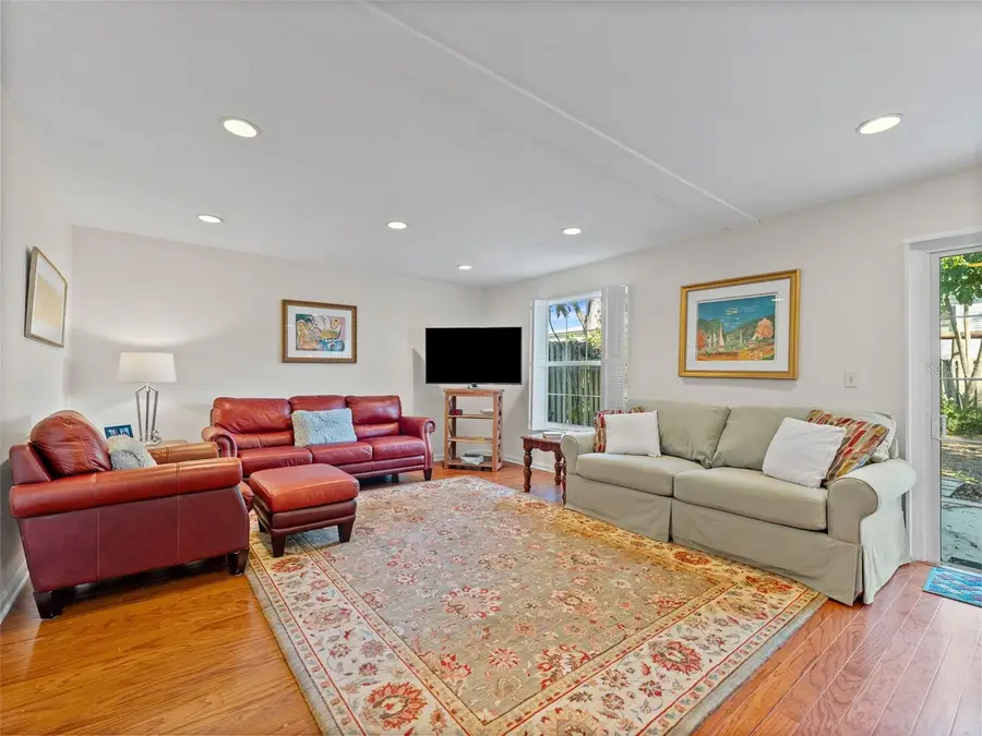 110 S Lauber Way, Tampa, FL 33609 - Image #3