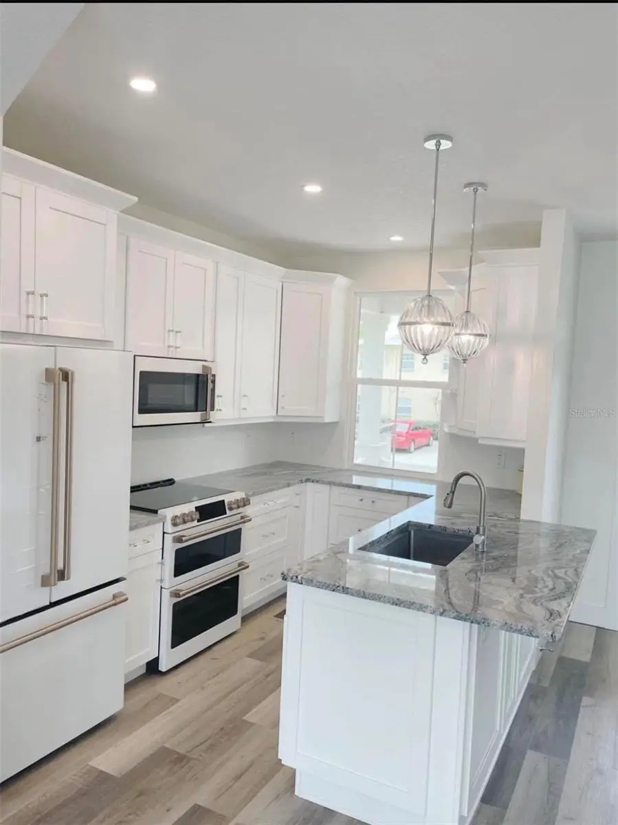 1299 5th Street S, Saint Petersburg, FL 33701 - Image #3