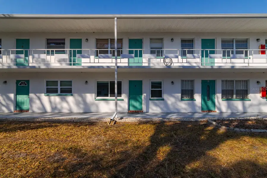 5850 21st Street N #4, Saint Petersburg, FL 33714 - Image #2