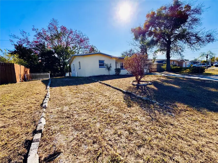 12 Lake Shore Drive, Palm Harbor, FL 34684 - Image #2