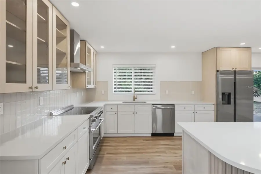 2664 60th Avenue S, Saint Petersburg, FL 33712 - Image #2