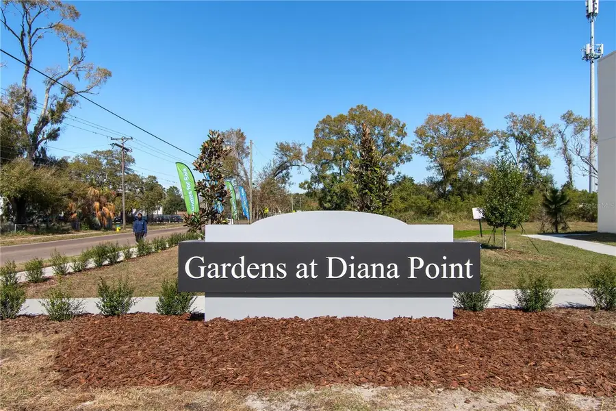 4346 Cambio Gardens Court, Tampa, FL 33610 - Image #2