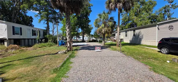 6394 Richard Drive, WEEKI WACHEE, FL 34607