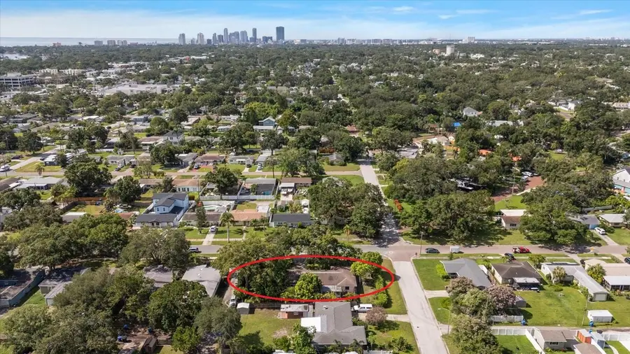 655 42nd Avenue N, Saint Petersburg, FL 33703 - #3