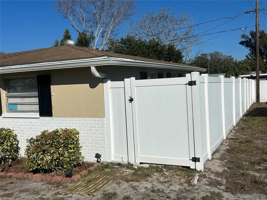 10824 Inglewood Avenue, Port Richey, FL 34668 - Image #2