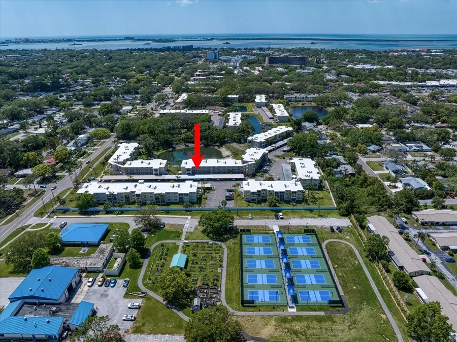 948 Virginia Street #202, Dunedin, FL 34698 - #3