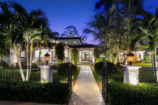 815 15th Avenue Ne, ST PETERSBURG, FL 33704