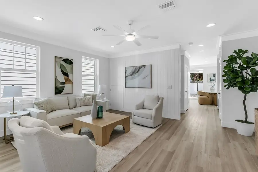 2140 W Chestnut Street, Tampa, FL 33607 - #3