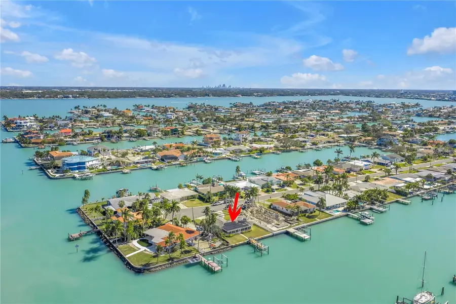 12520 4th Street E, Treasure Island, FL 33706 - Image #3