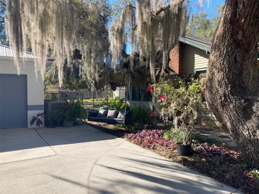 222 E Polk Avenue, Lake Wales, FL 33853 - #2