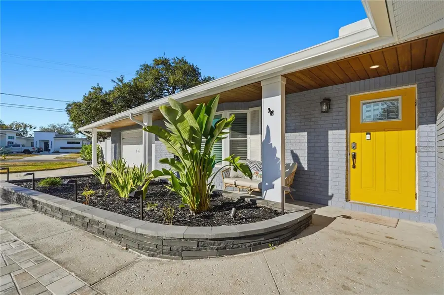 6302 S Selbourne Avenue, Tampa, FL 33611 - #2