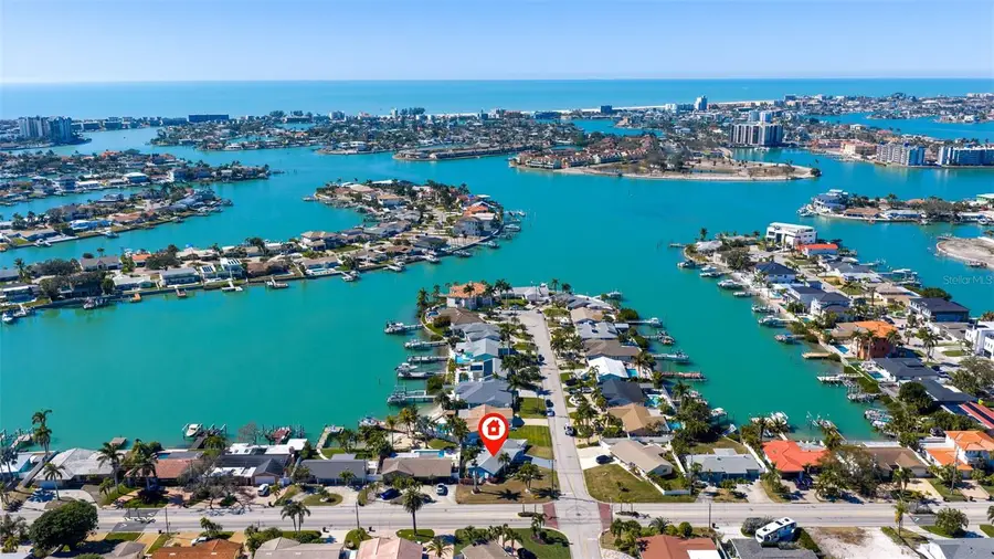 7906 4th Avenue S, Saint Petersburg, FL 33707 - #2