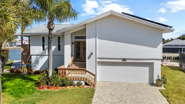 2299 Lagoon Drive, DUNEDIN, FL 34698