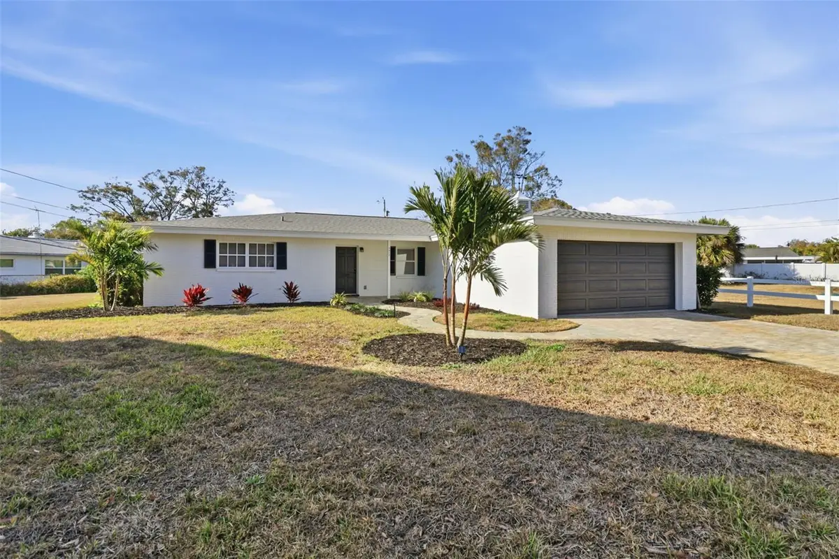 5919 35th Avenue N, Saint Petersburg, FL 33710 - #1