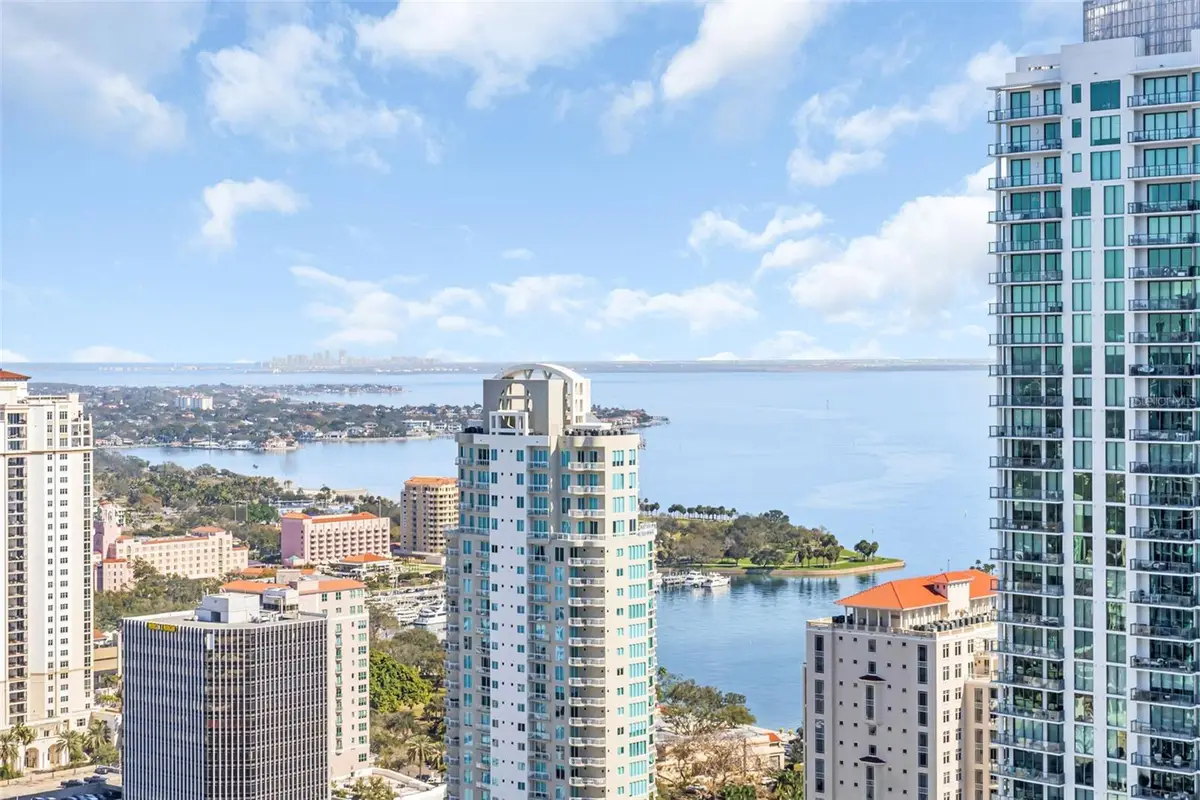 275 1st Avenue S #3304, Saint Petersburg, FL 33701 - Image #1