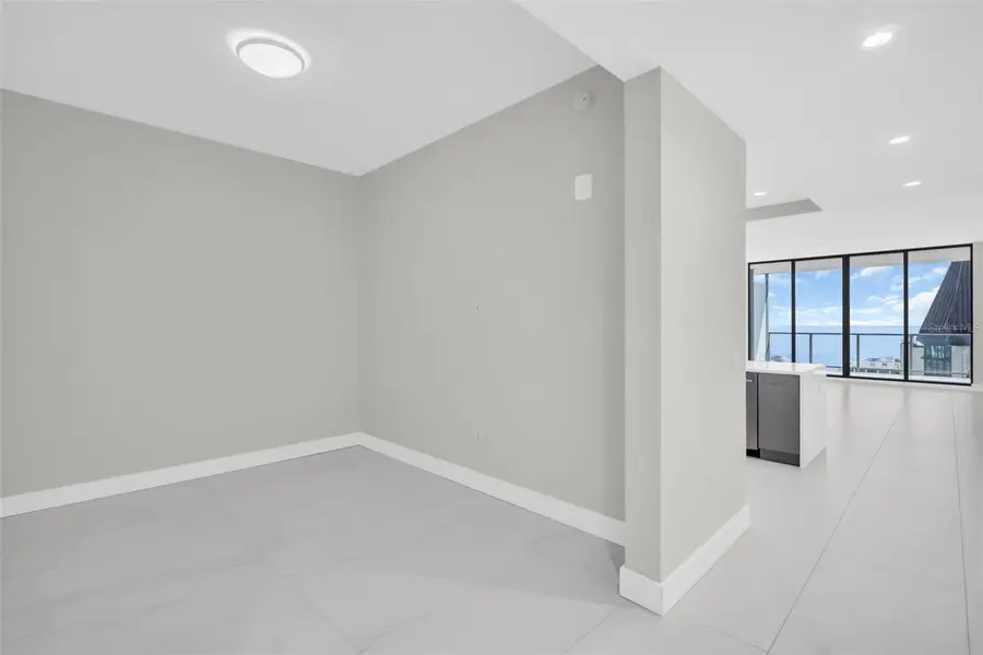 275 1st Avenue S #3304, Saint Petersburg, FL 33701 - Image #3