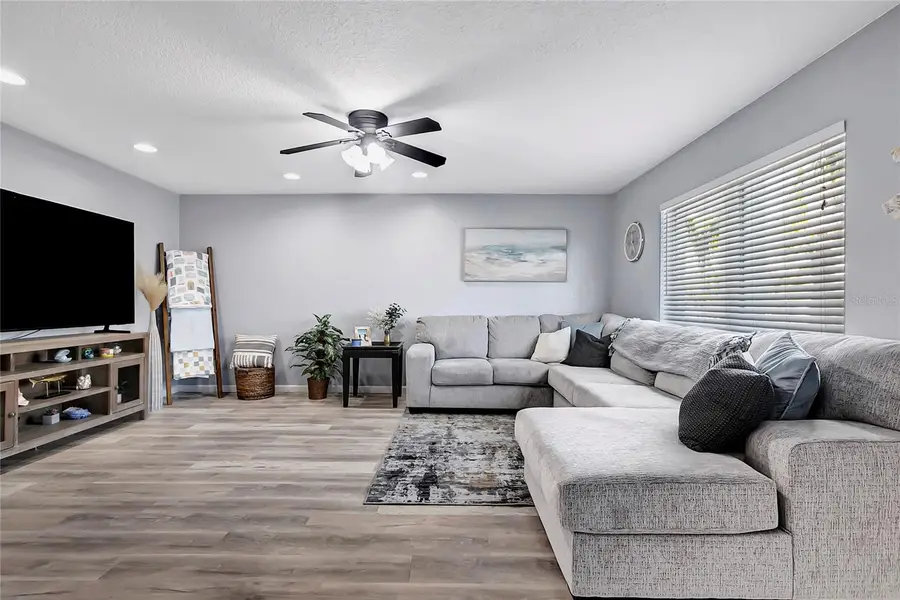 350 79th Avenue N #238, Saint Petersburg, FL 33702 - #3