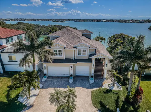 709 Harbor Drive, BELLEAIR BEACH, FL 33786