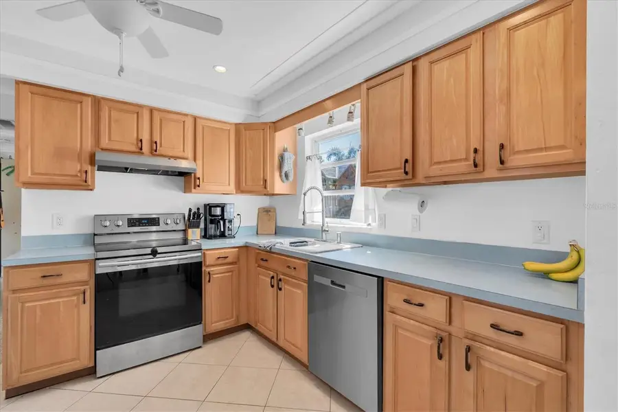 4018 26th Avenue N, Saint Petersburg, FL 33713 - #3