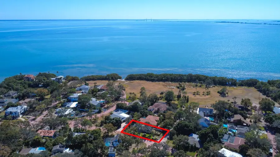 1470 Serpentine Drive S, Saint Petersburg, FL 33705 - #2