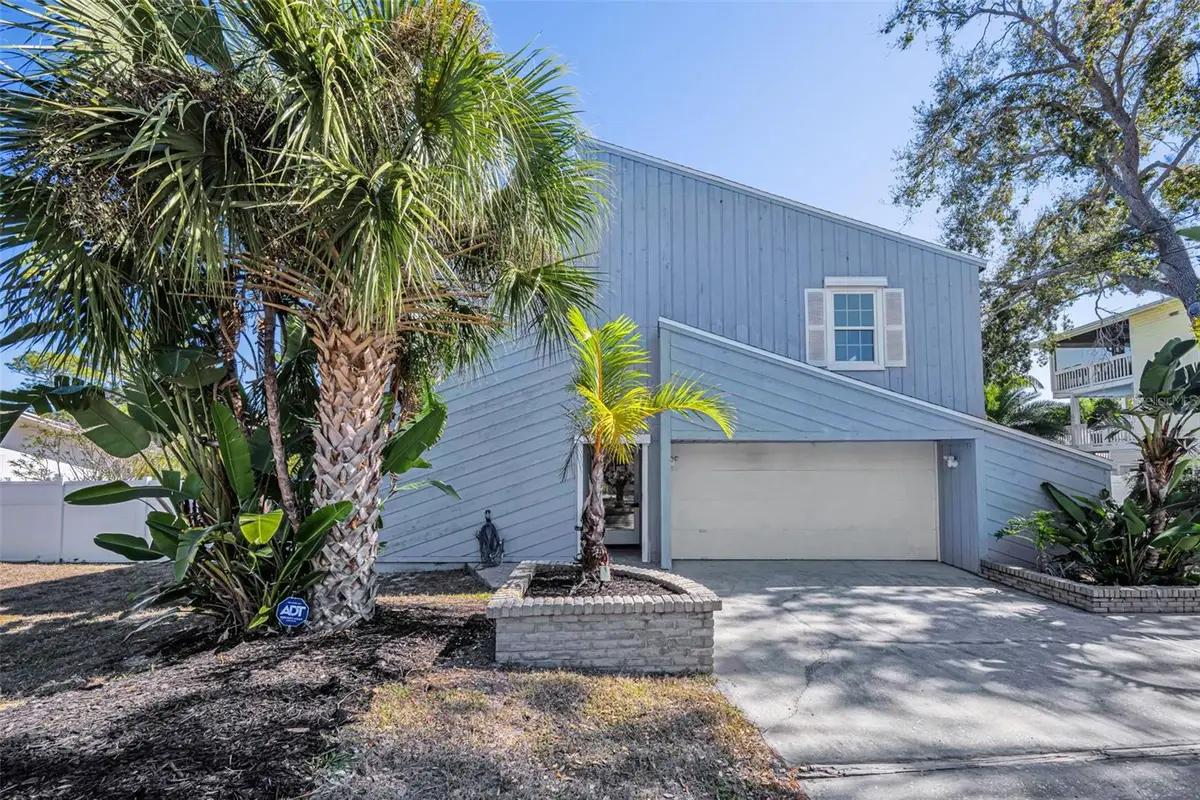 105 Peterson Lane, Palm Harbor, FL 34683 - #1