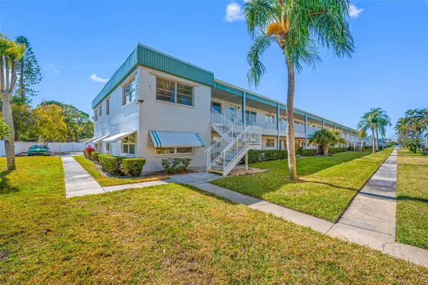 5217 81st Street N #16, ST PETERSBURG, FL 33709