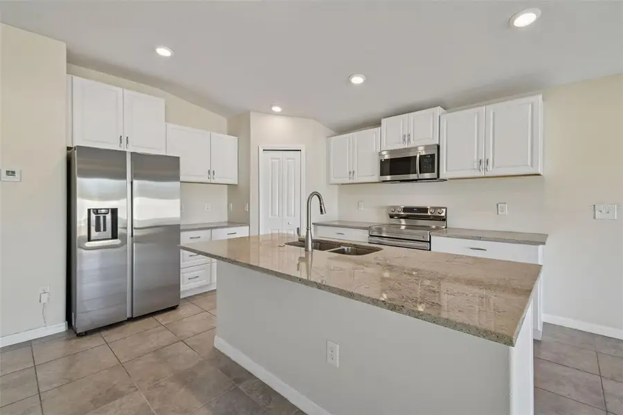 15709 Demory Point Place, Sun City Center, FL 33573 - #2