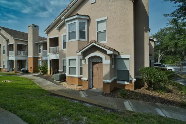 18118 Villa Creek Drive, TAMPA, FL 33647