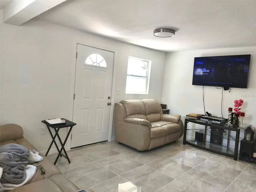 2136 W Rambla Street, Tampa, FL 33612 - #2