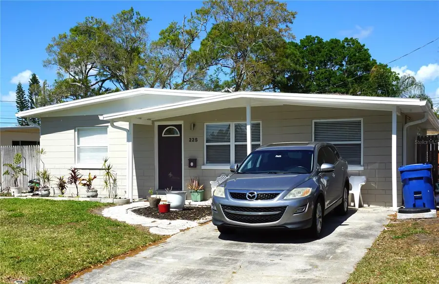 225 83rd Avenue Ne, Saint Petersburg, FL 33702 - #2