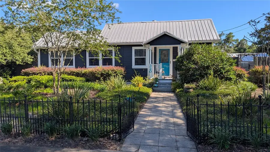 320 E Graves Avenue, Orange City, FL 32763 - #2