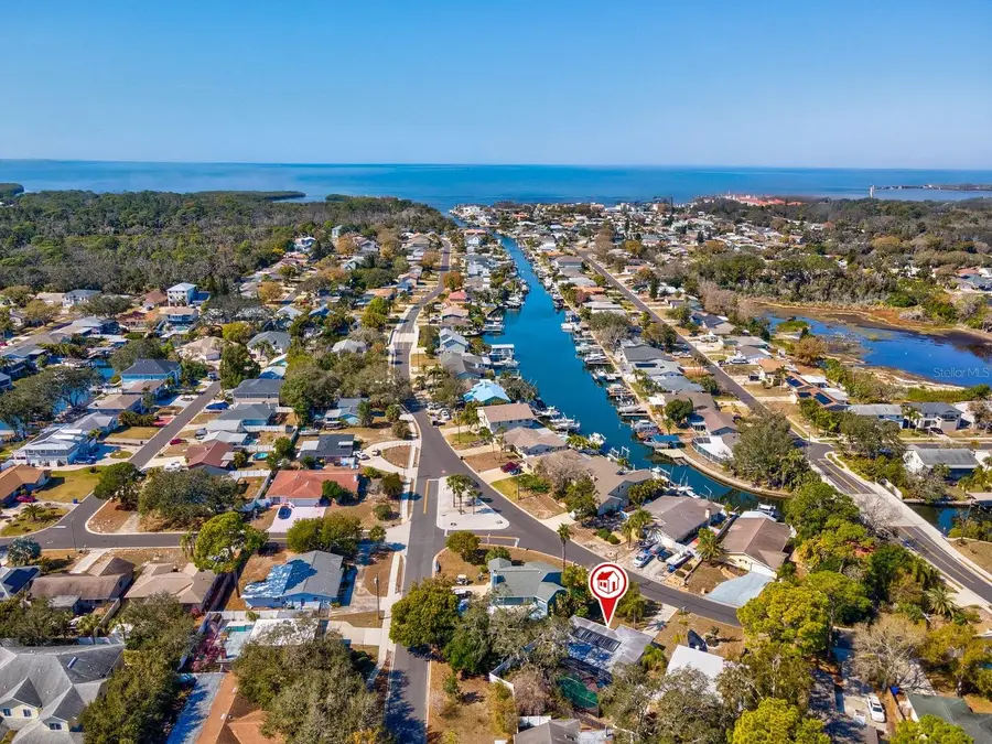 420 Crosswinds Drive, Palm Harbor, FL 34683 - #3