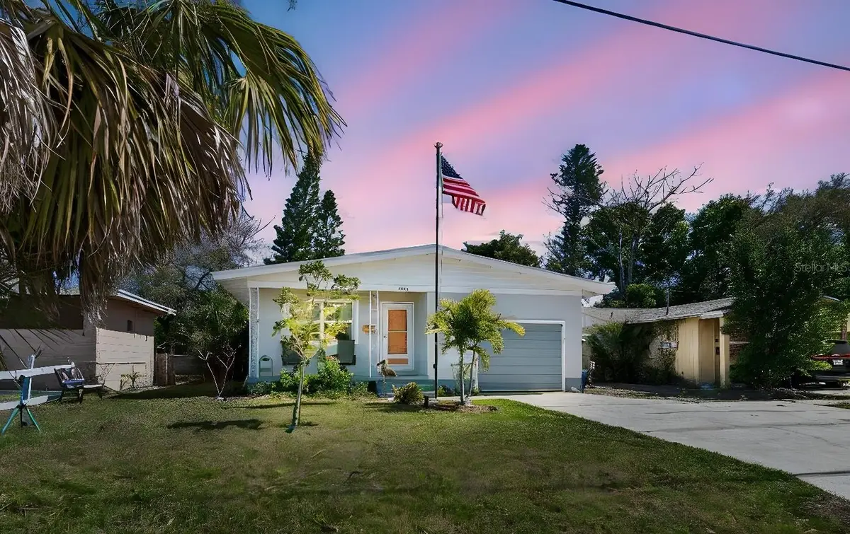 5300 6th Street S, Saint Petersburg, FL 33705 - #1