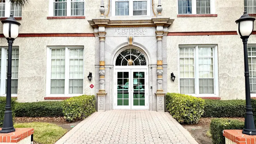 701 Mirror Lake Drive N #121, Saint Petersburg, FL 33701 - #2