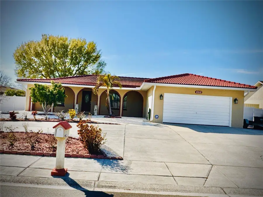 6512 Manila Palm Way, Apollo Beach, FL 33572 - #2