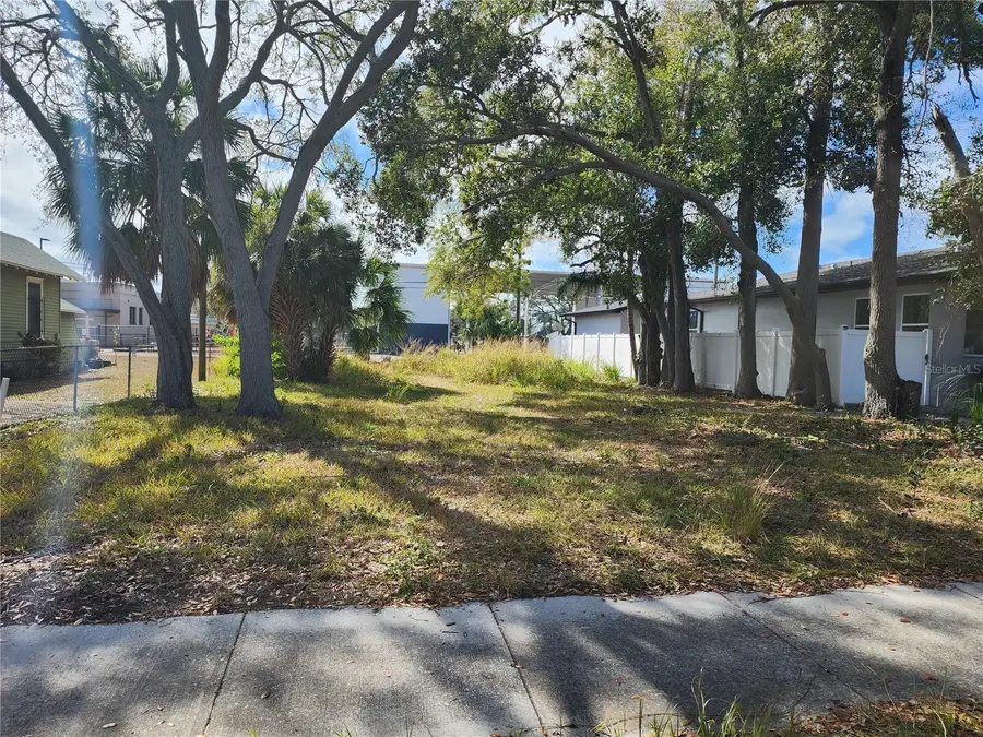 1054 16th Ave S, Saint Petersburg, FL 33705 - #2