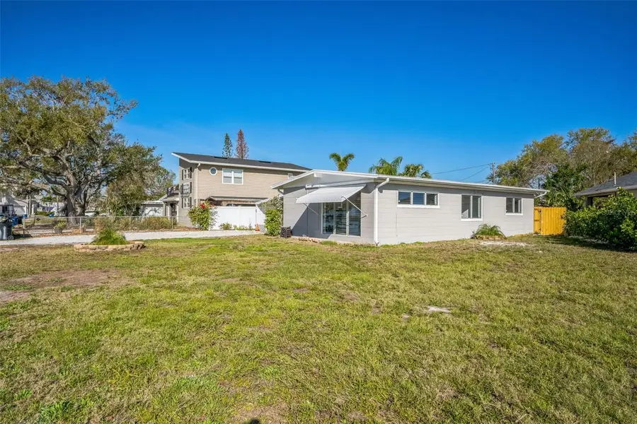 101 Sunlit Cove Drive Ne, Saint Petersburg, FL 33702 - #2