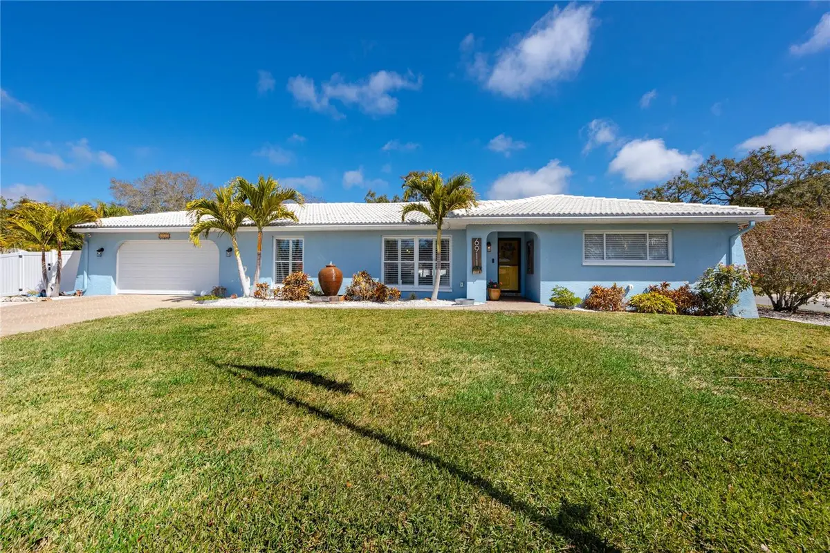 6911 121st Street, Seminole, FL 33772 - #1