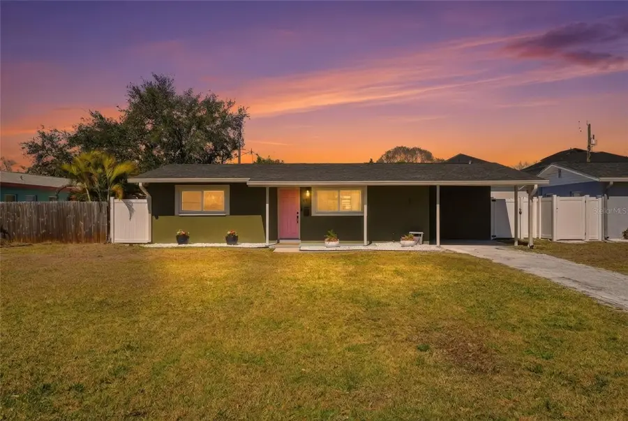 411 42nd Avenue Ne, Saint Petersburg, FL 33703 - #2