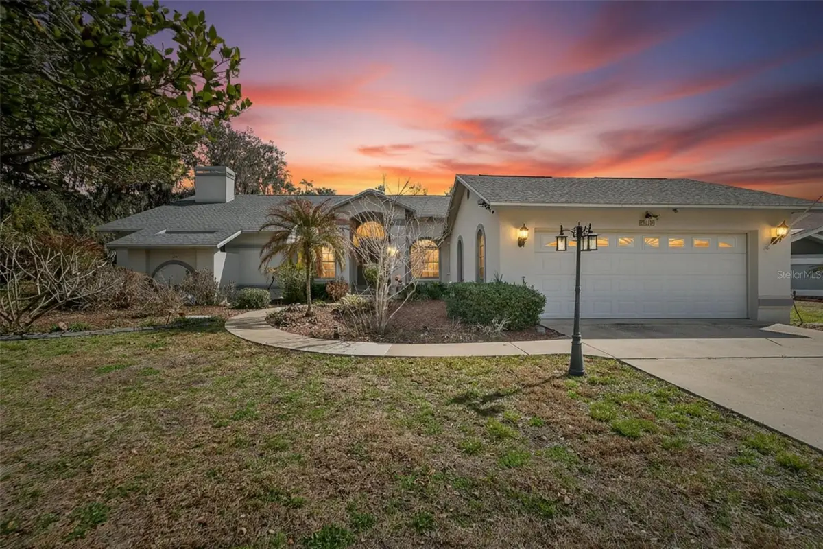 2910 Pine Club Drive, Plant City, FL 33566 - #1