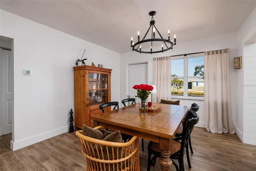 600 74th Avenue N, Saint Petersburg, FL 33702 - #3