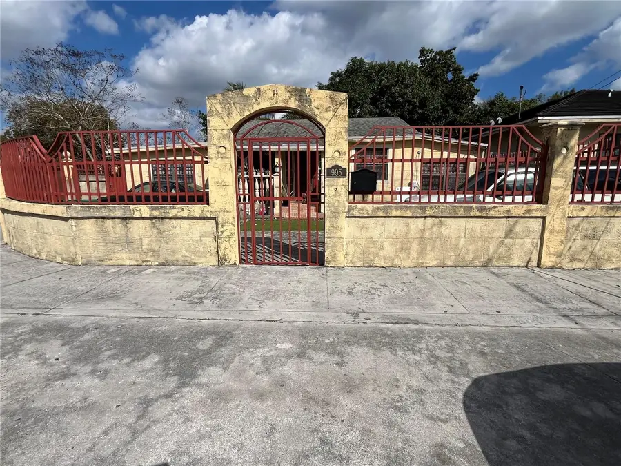 995 NW 114th Street, Miami, FL 33168 - #2