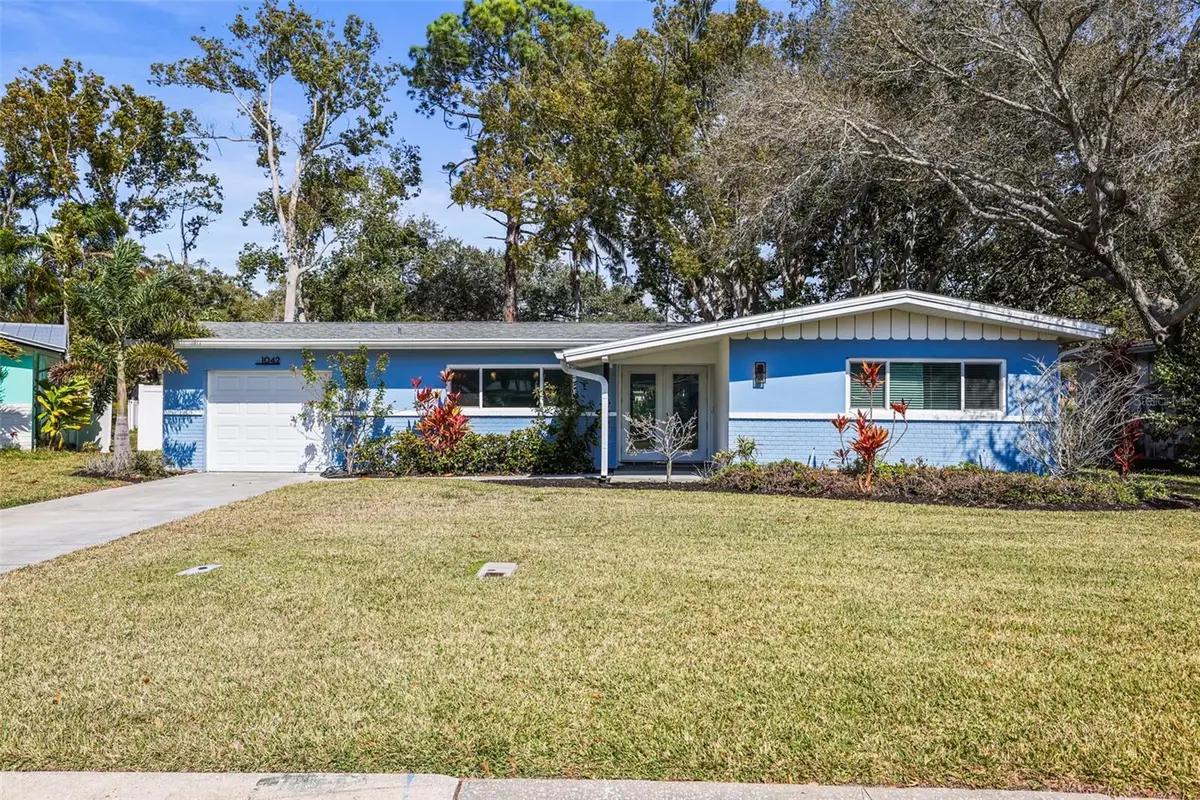 1042 Idlewild Drive N, Dunedin, FL 34698 - #1