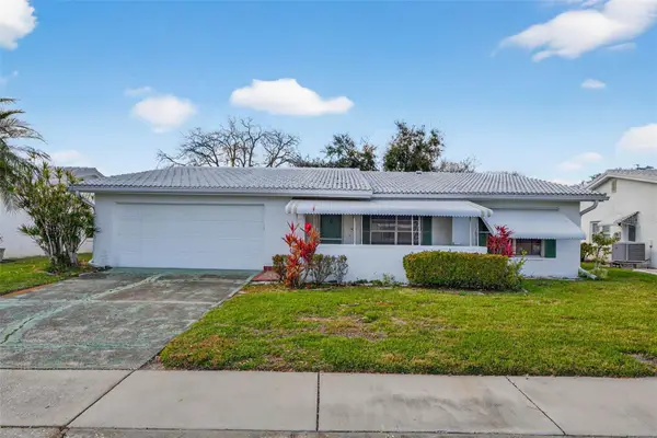 9124 39th Lane N #5, PINELLAS PARK, FL 33782