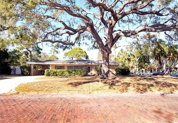 6201 14th Avenue S, GULFPORT, FL 33707