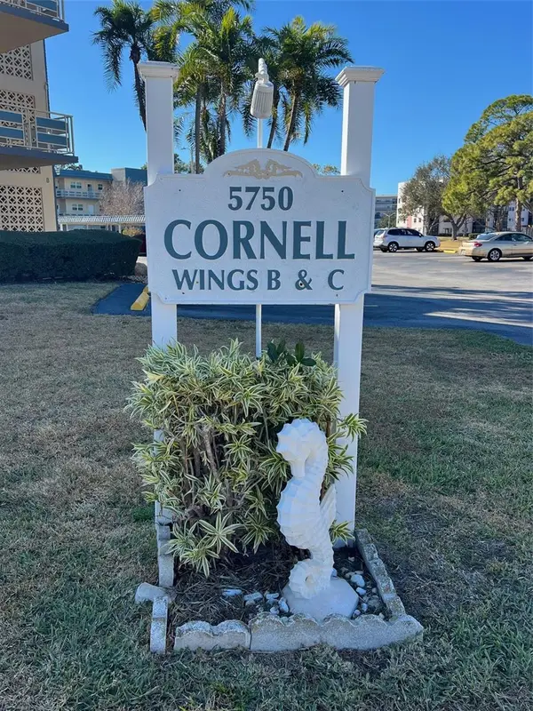 5750 80th Street N #B203, ST PETERSBURG, FL 33709